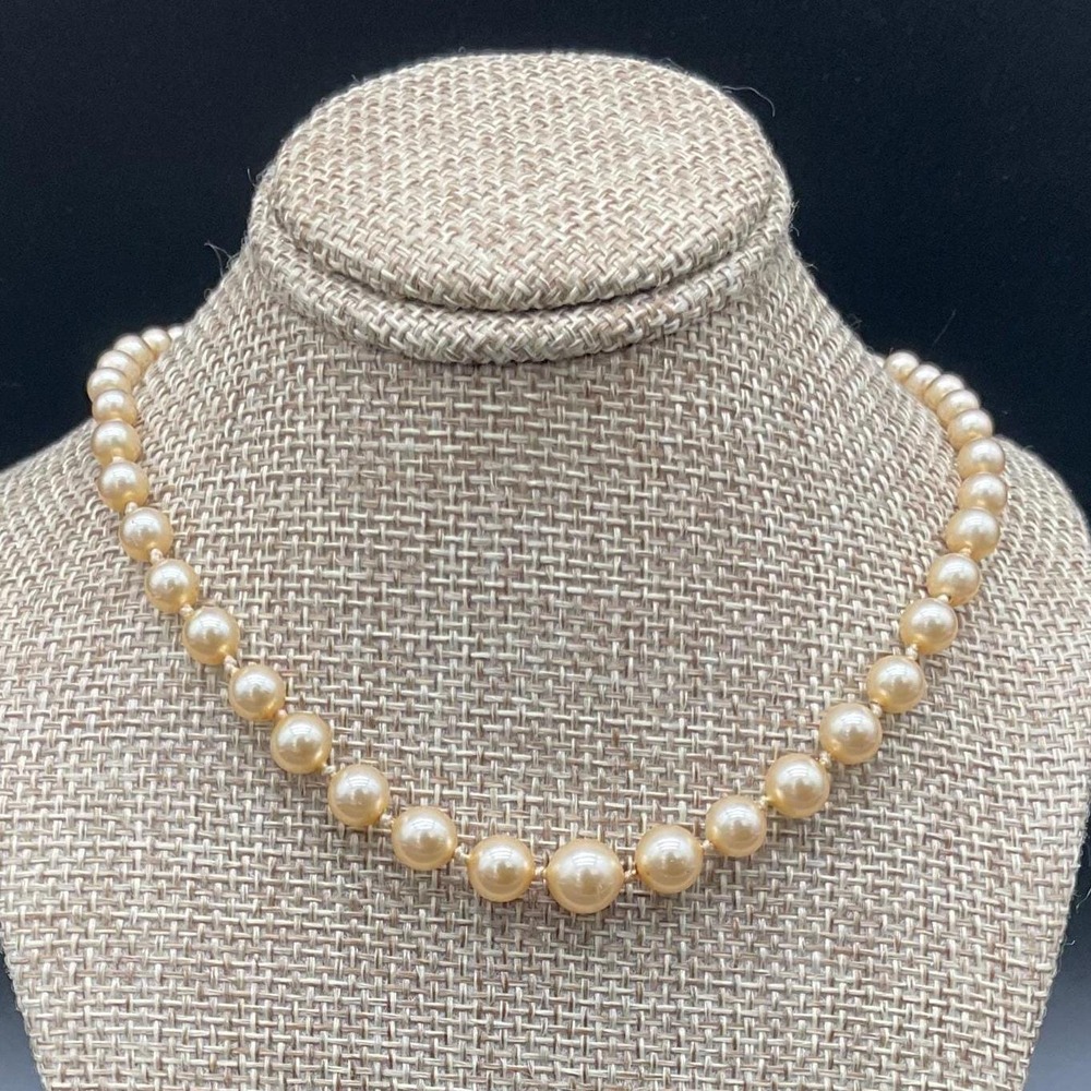 Vintage MCM Marvella Graduated 10k Clasp Faux Glass Pearl Necklace 18"